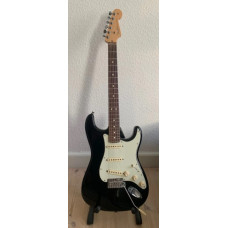 Fender El-guitar AM Stratocaster - BRUGT